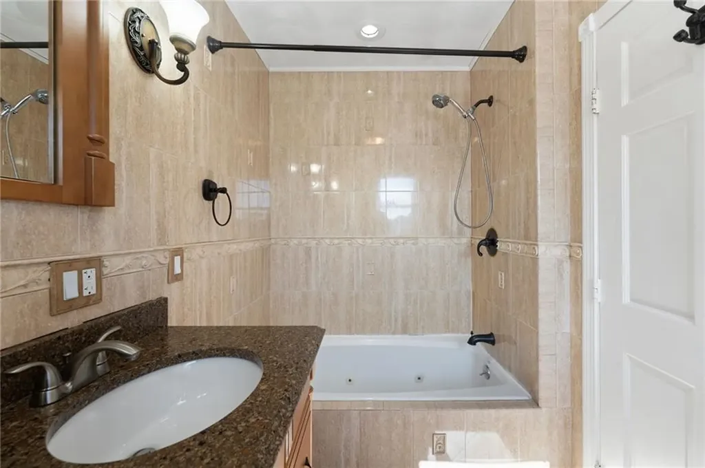 17 Elder Avenue East Providence RI 02915