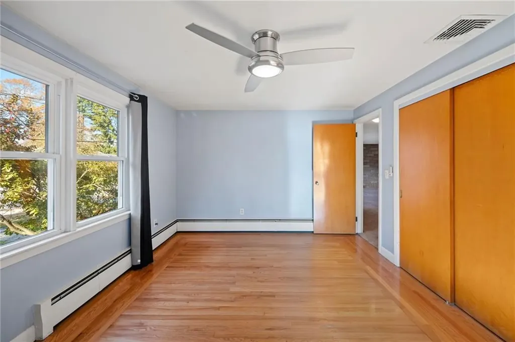 24 Craig Road Warwick RI 02886