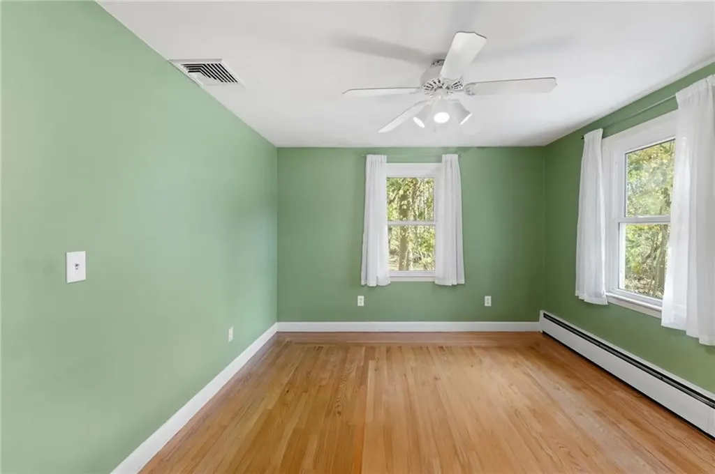 24 Craig Road Warwick RI 02886