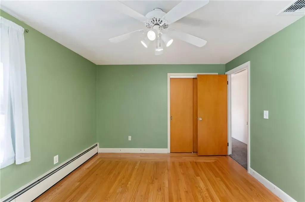 24 Craig Road Warwick RI 02886