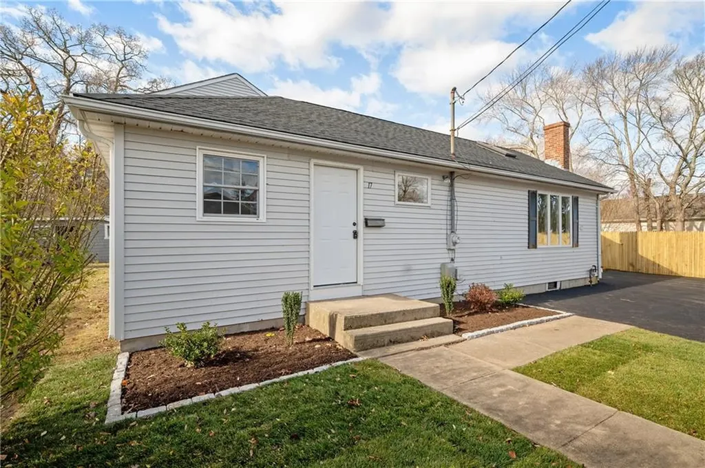 17 Alaska Street Coventry RI 02816