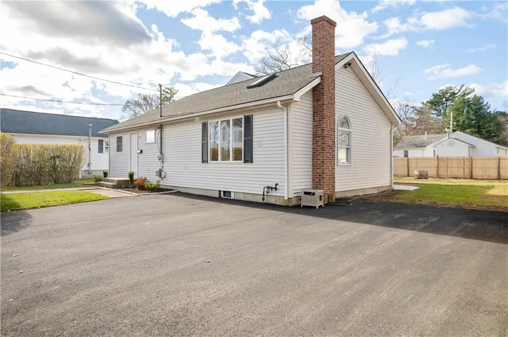 17 Alaska Street Coventry RI 02816