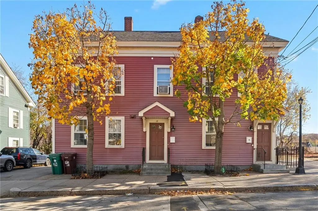 38 Lincoln Street Woonsocket RI 02895