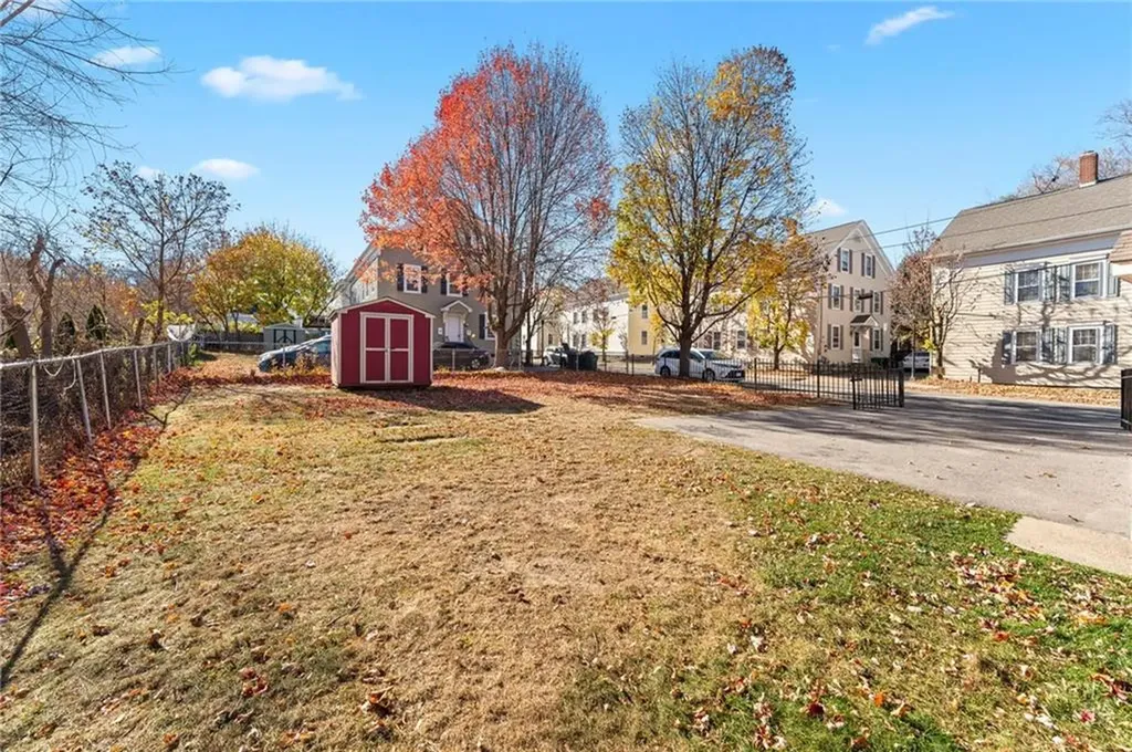 38 Lincoln Street Woonsocket RI 02895