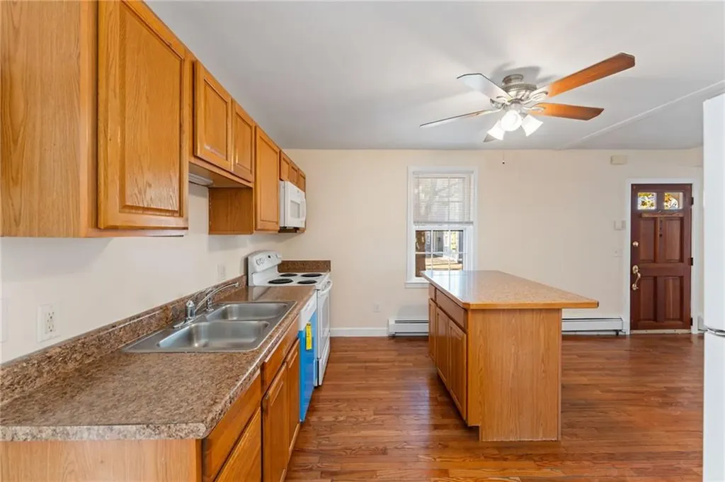38 Lincoln Street Woonsocket RI 02895