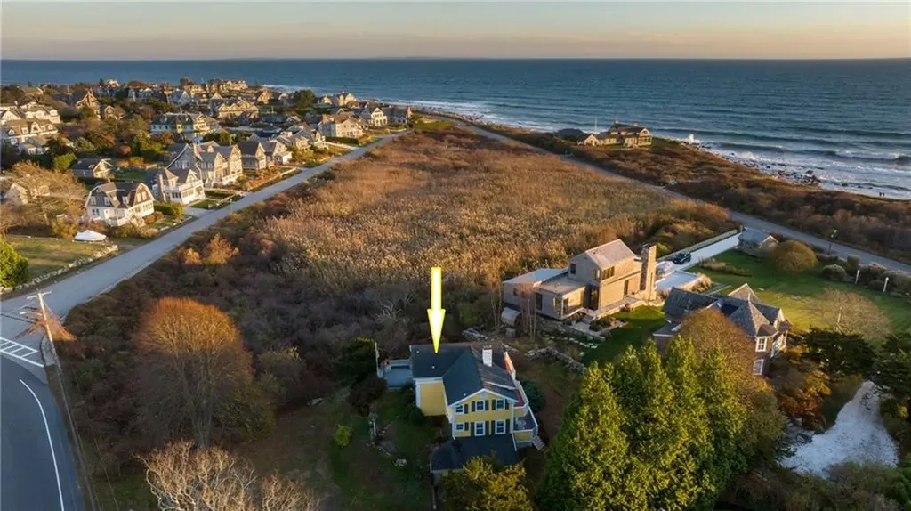 14 Knowles Avenue Westerly RI 02891