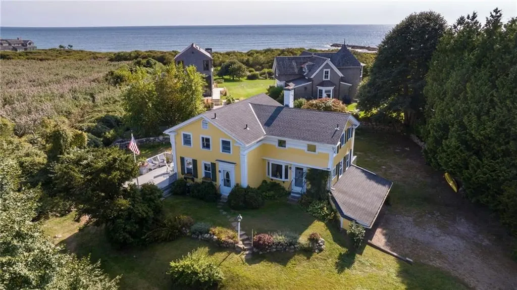14 Knowles Avenue Westerly RI 02891
