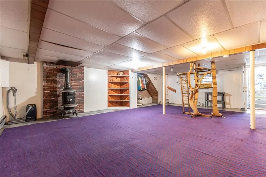 530 Oakland Beach Avenue Warwick RI 02889