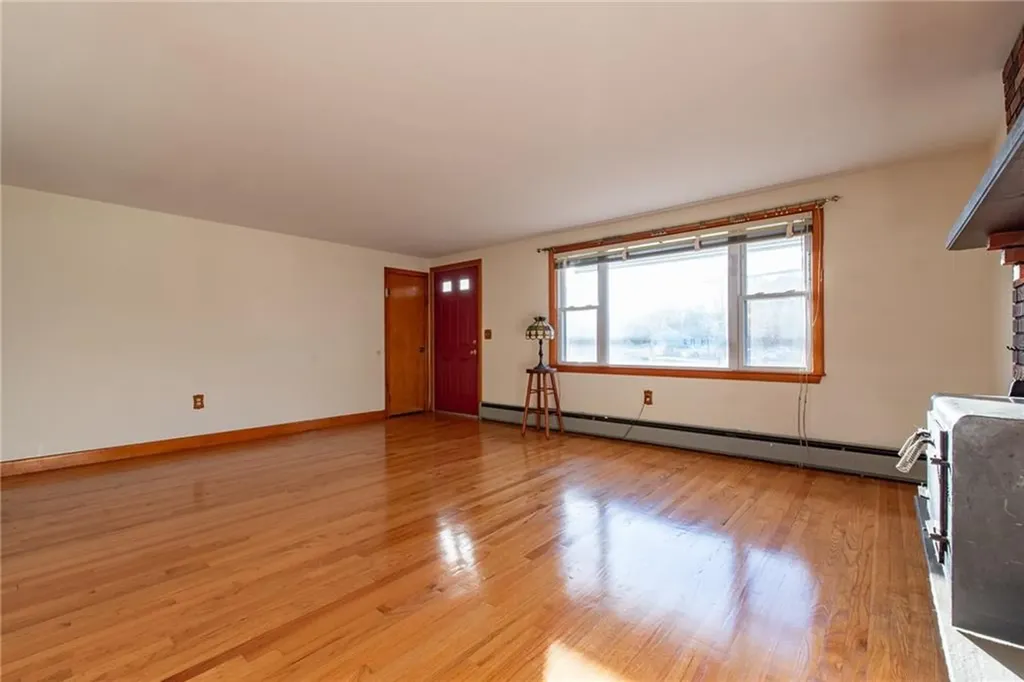 530 Oakland Beach Avenue Warwick RI 02889