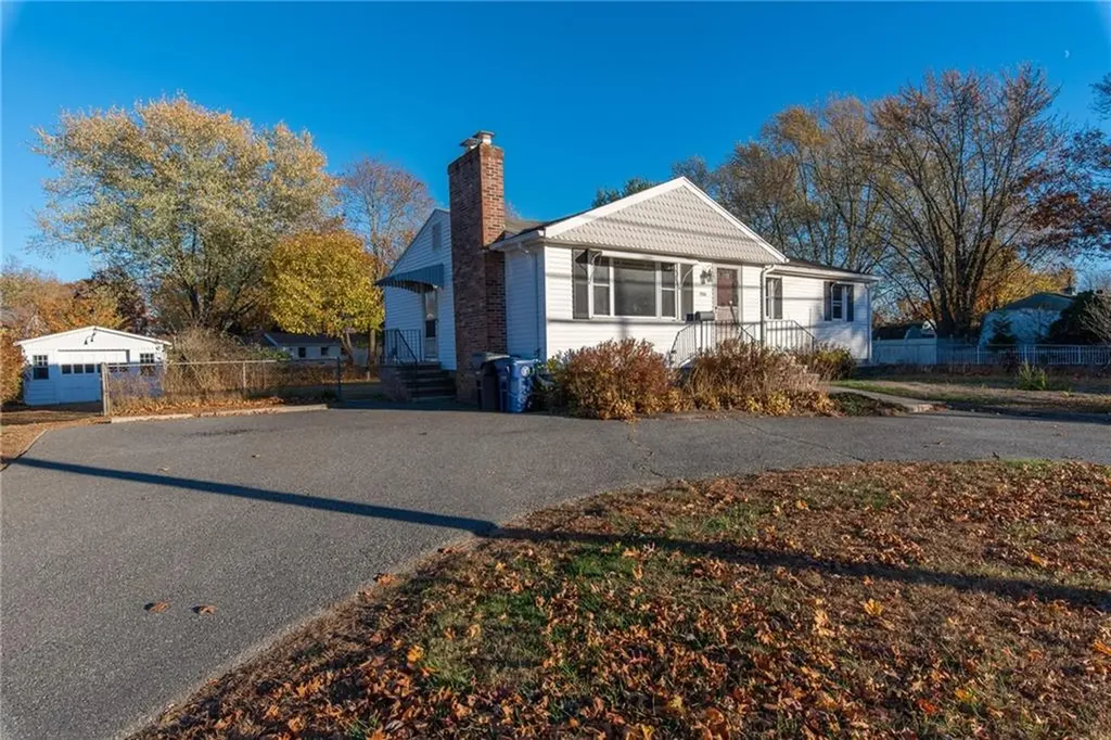 530 Oakland Beach Avenue Warwick RI 02889