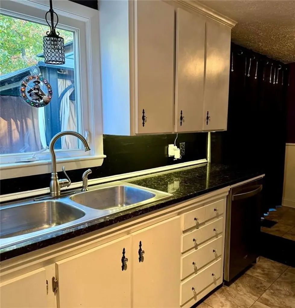 48 Limestone Street Warwick RI 02889
