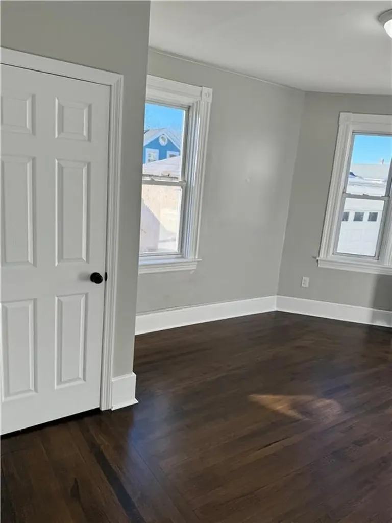 106 Commodore Street Providence RI 02904