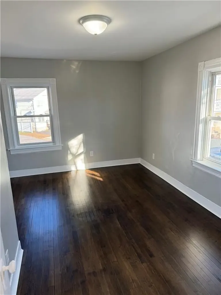 106 Commodore Street Providence RI 02904