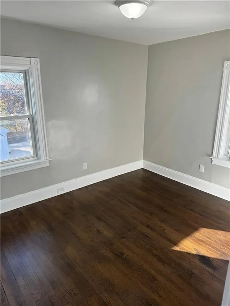 106 Commodore Street Providence RI 02904