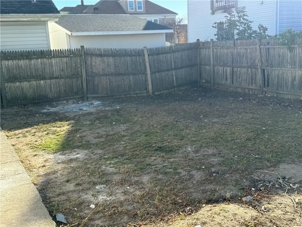 106 Commodore Street Providence RI 02904