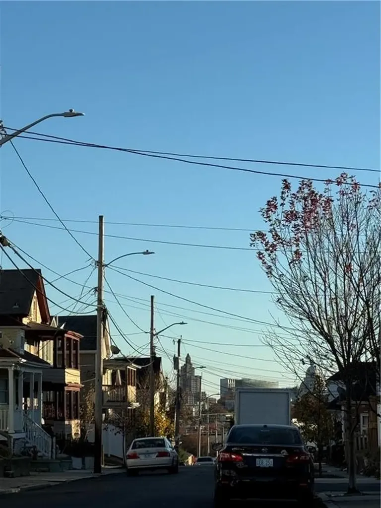 106 Commodore Street Providence RI 02904