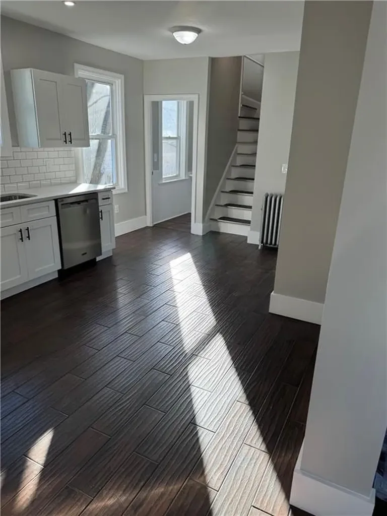 106 Commodore Street Providence RI 02904