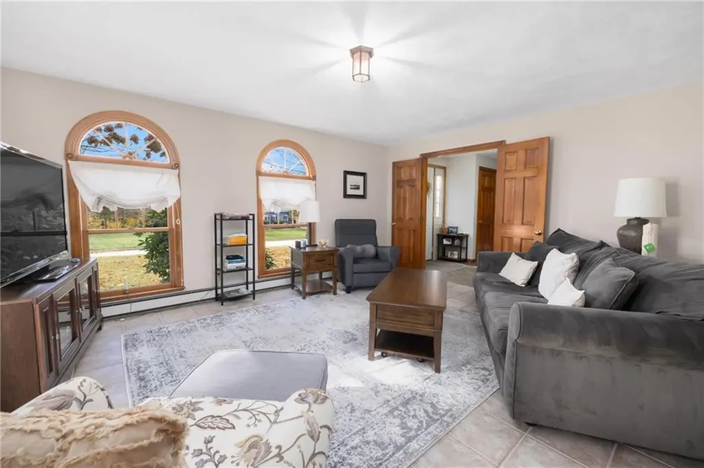 33 Southbury Road Cumberland RI 02864