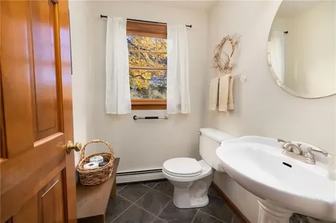 33 Southbury Road Cumberland RI 02864