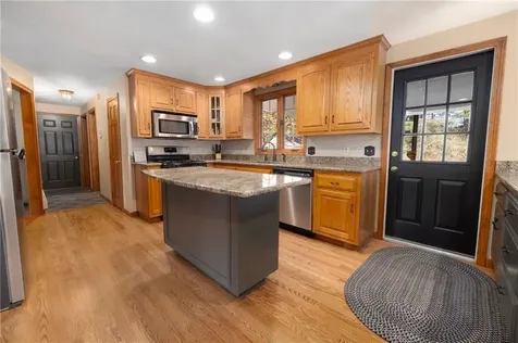 33 Southbury Road Cumberland RI 02864