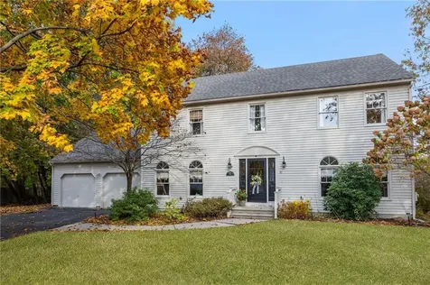 33 Southbury Road Cumberland RI 02864