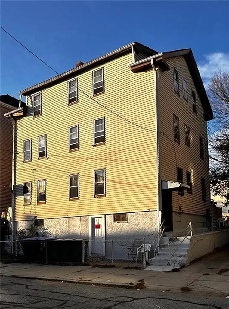 93 Laban Street Providence RI 02909