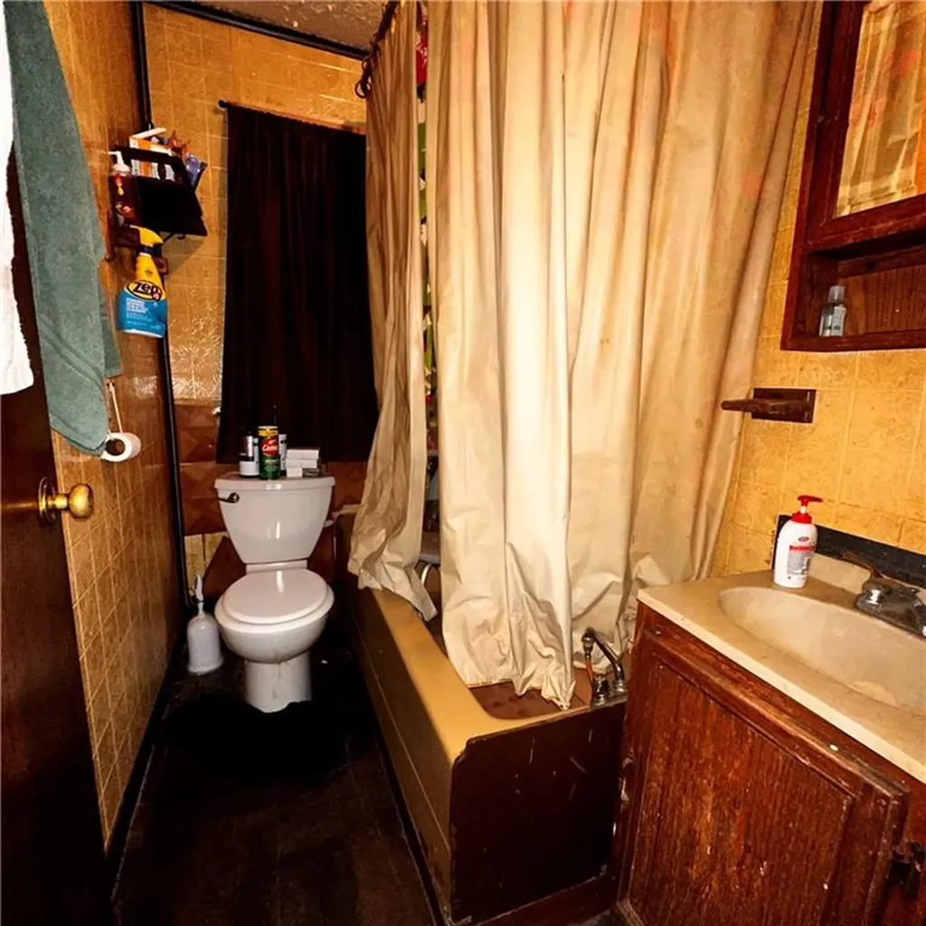 93 Laban Street Providence RI 02909