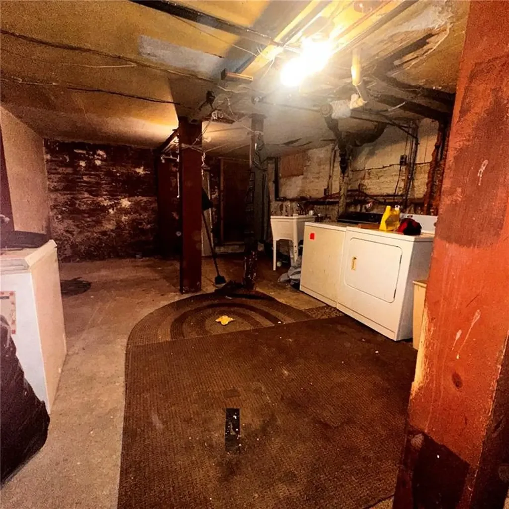 93 Laban Street Providence RI 02909