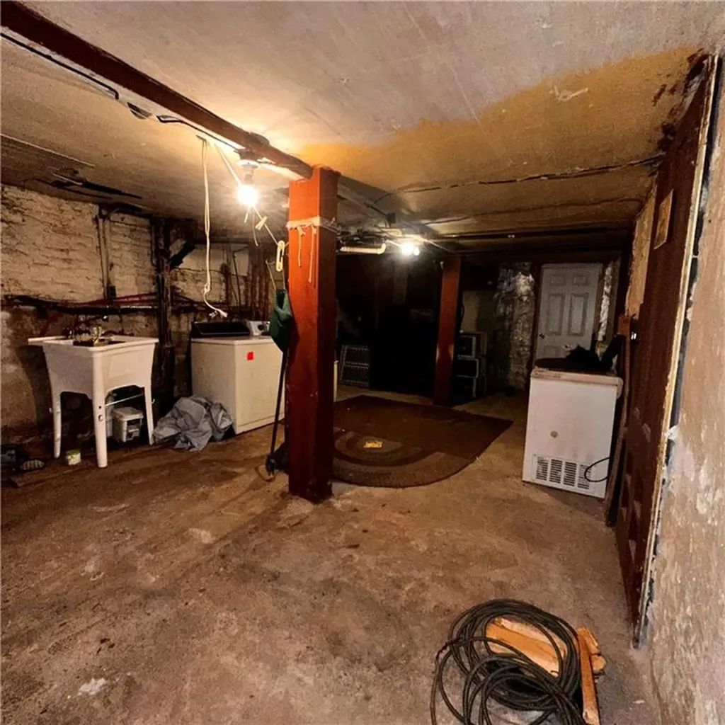 93 Laban Street Providence RI 02909