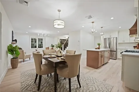 240 Meadow View Lane Tiverton RI 02878