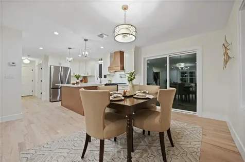 240 Meadow View Lane Tiverton RI 02878