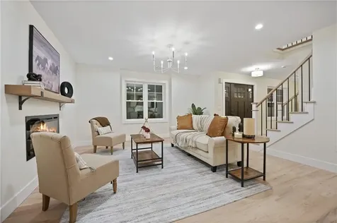 240 Meadow View Lane Tiverton RI 02878