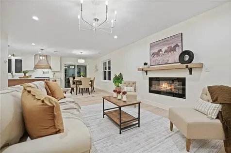 240 Meadow View Lane Tiverton RI 02878