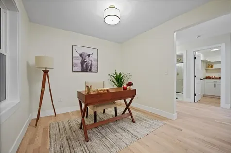 240 Meadow View Lane Tiverton RI 02878