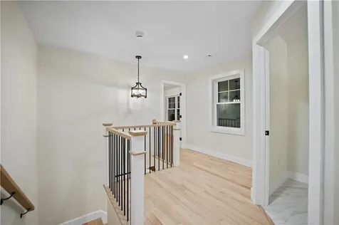 240 Meadow View Lane Tiverton RI 02878