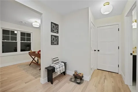 240 Meadow View Lane Tiverton RI 02878