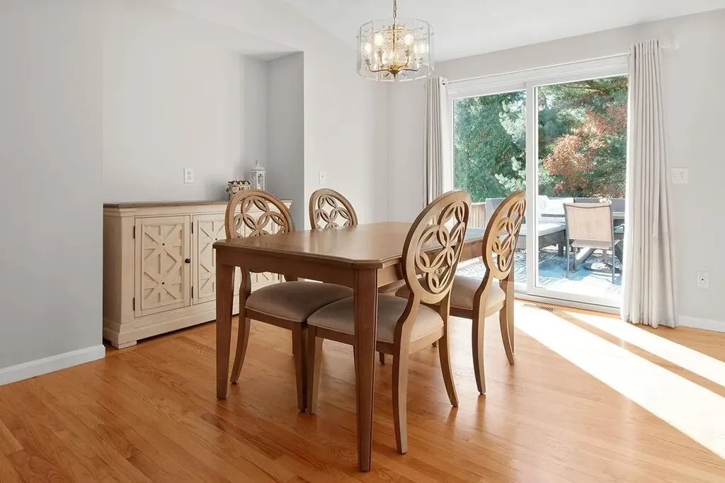 22 Mia Court Warwick RI 02886