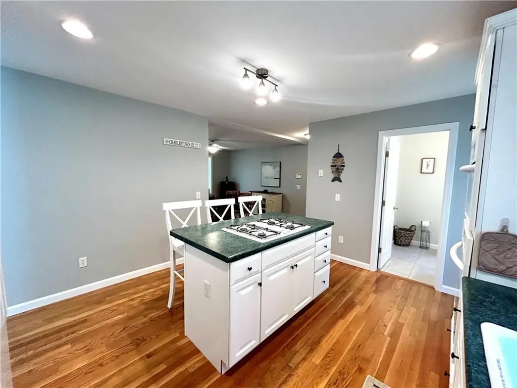 16 Klondike Road Charlestown RI 02813