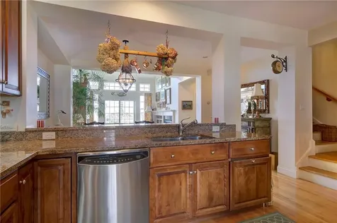 301 Village Road Tiverton RI 02878