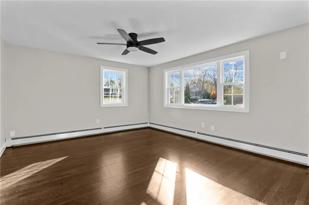 25 Overhill Road Warren RI 02885