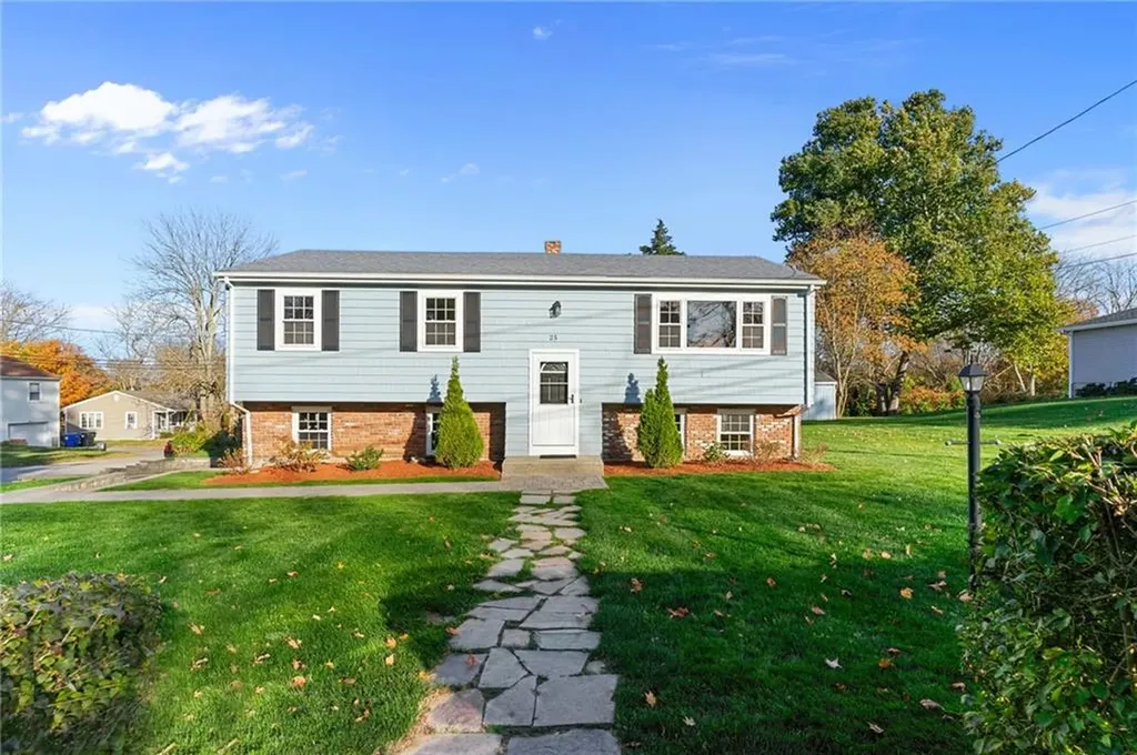 25 Overhill Road Warren RI 02885