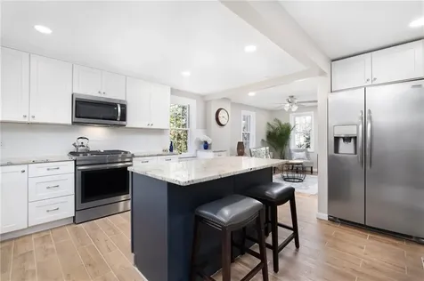 342 Cedar Avenue East Greenwich RI 02818