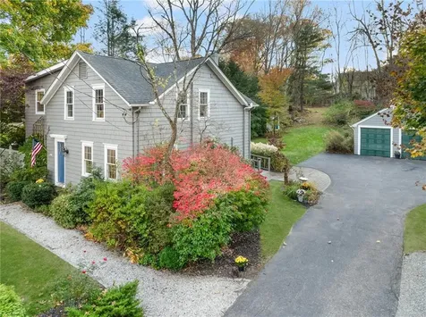 342 Cedar Avenue East Greenwich RI 02818