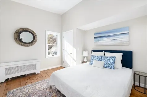 342 Cedar Avenue East Greenwich RI 02818