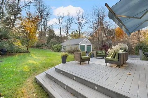 342 Cedar Avenue East Greenwich RI 02818