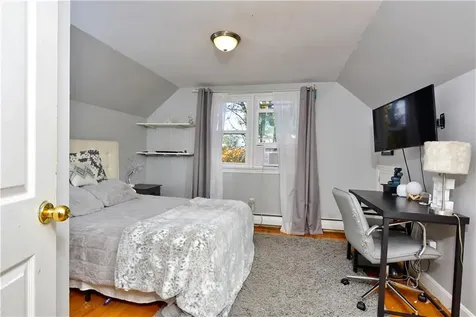 122 Fatima Drive Warren RI 02885