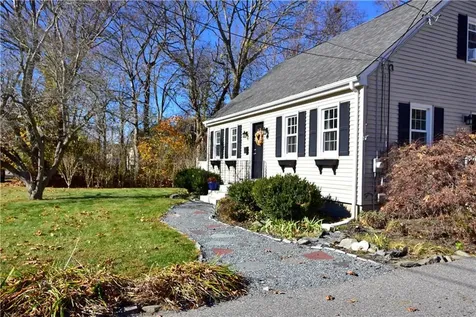 122 Fatima Drive Warren RI 02885