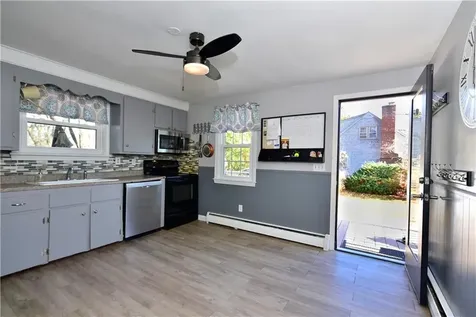 122 Fatima Drive Warren RI 02885