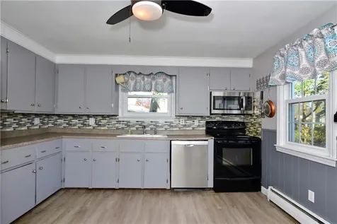 122 Fatima Drive Warren RI 02885