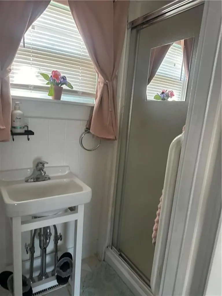 139 Dorr Avenue East Providence RI 02915